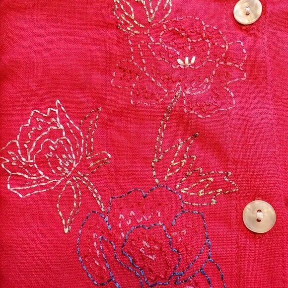 Red Embroidered Linen/Rayon Floral Motif Top in Size L - Picture 4 of 9